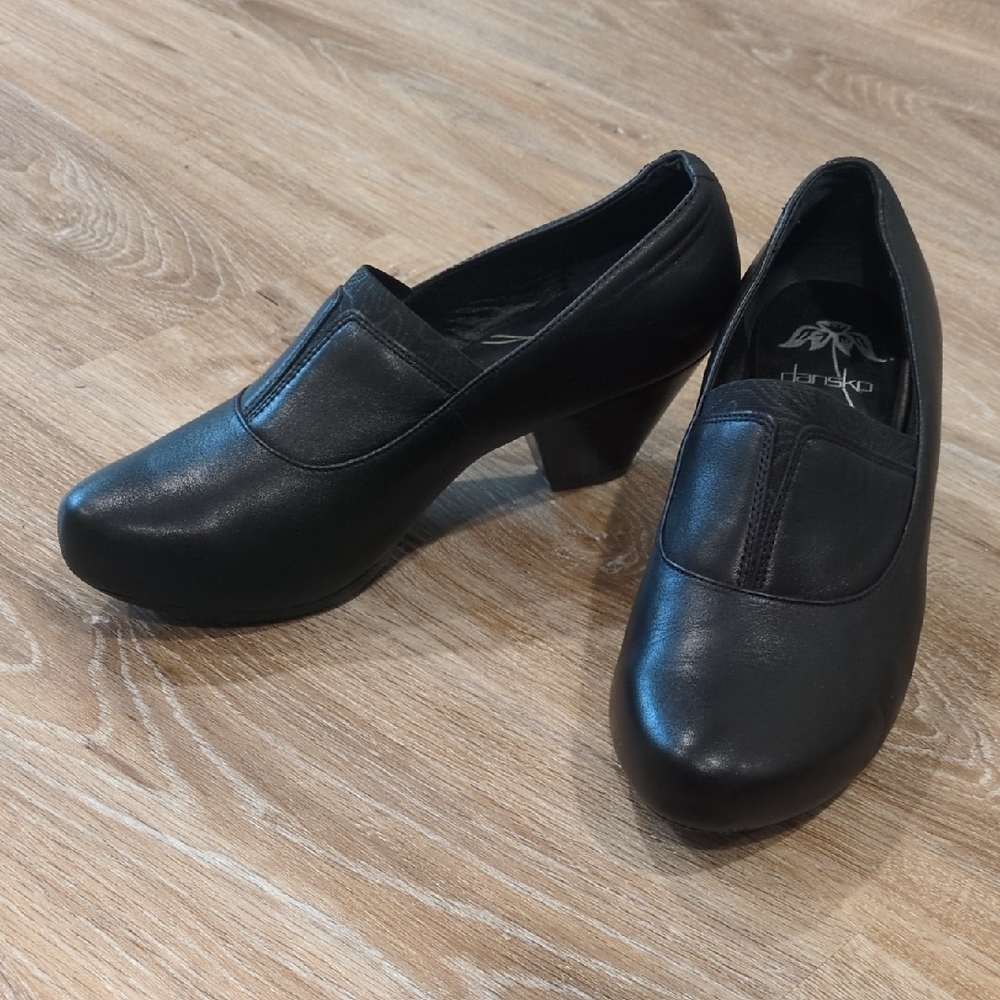 ❤️😃 Dansko Women's Black Heeled Shoes size 38 Euro ❤️😃